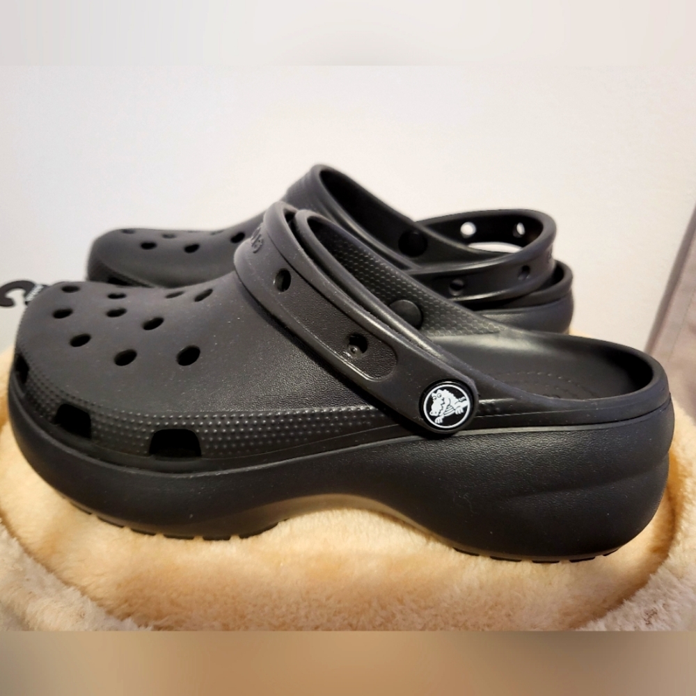 Crocs Women's Classic Clog | Platform Shoes